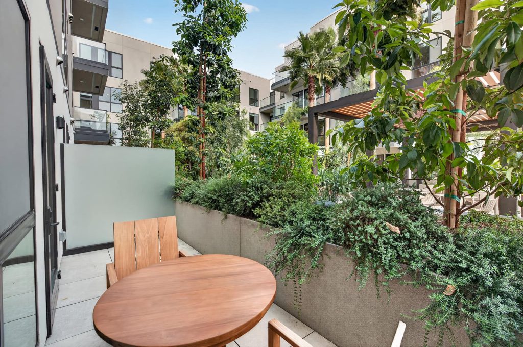 S3: Patio