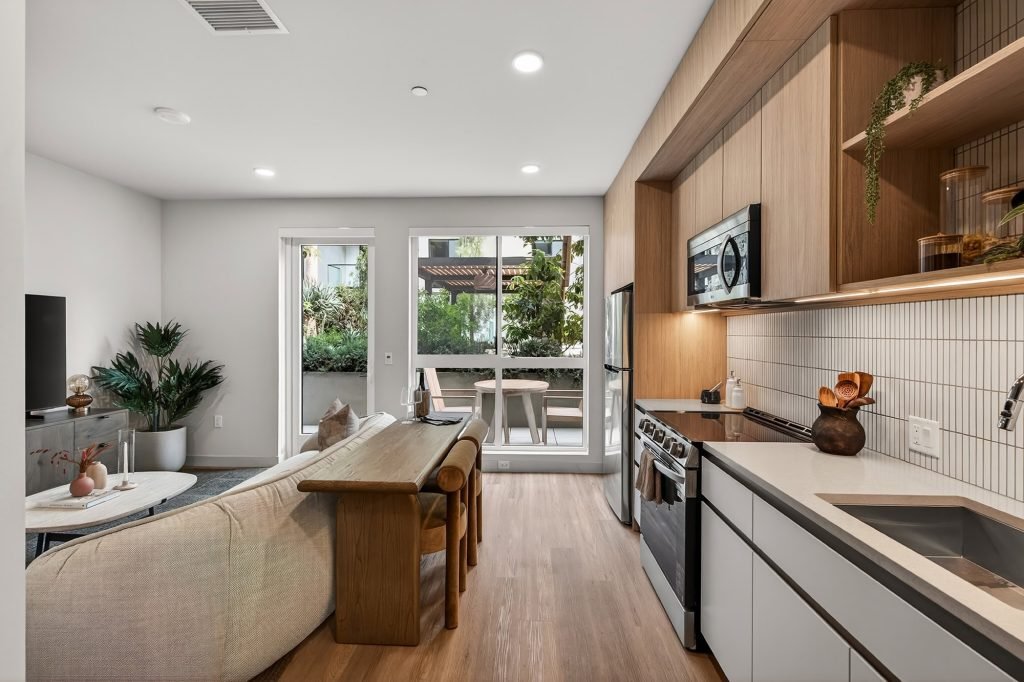 S3: Kitchen
